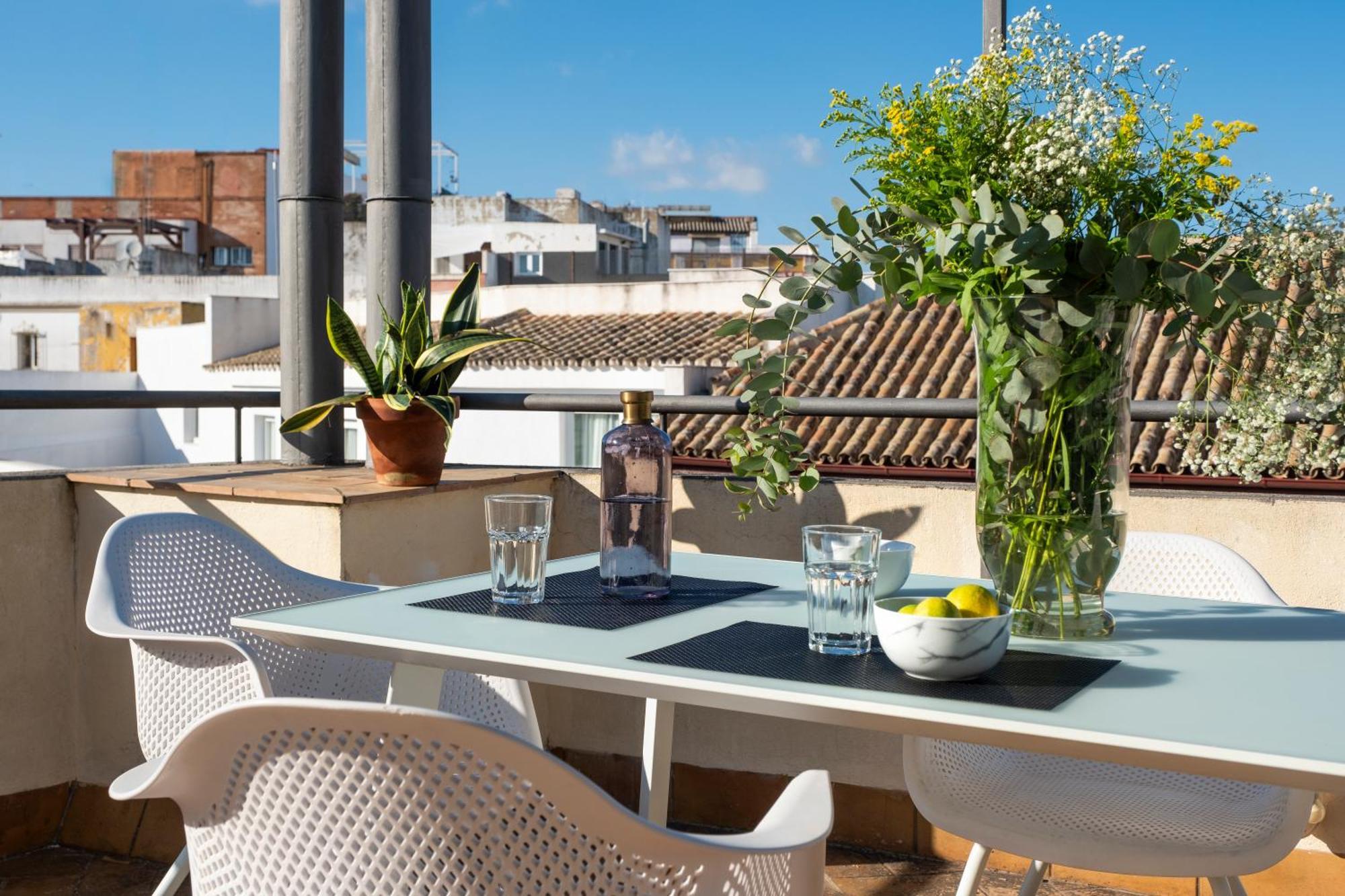 Misterhost Conde De Torrejon Lejlighed Sevilla Eksteriør billede
