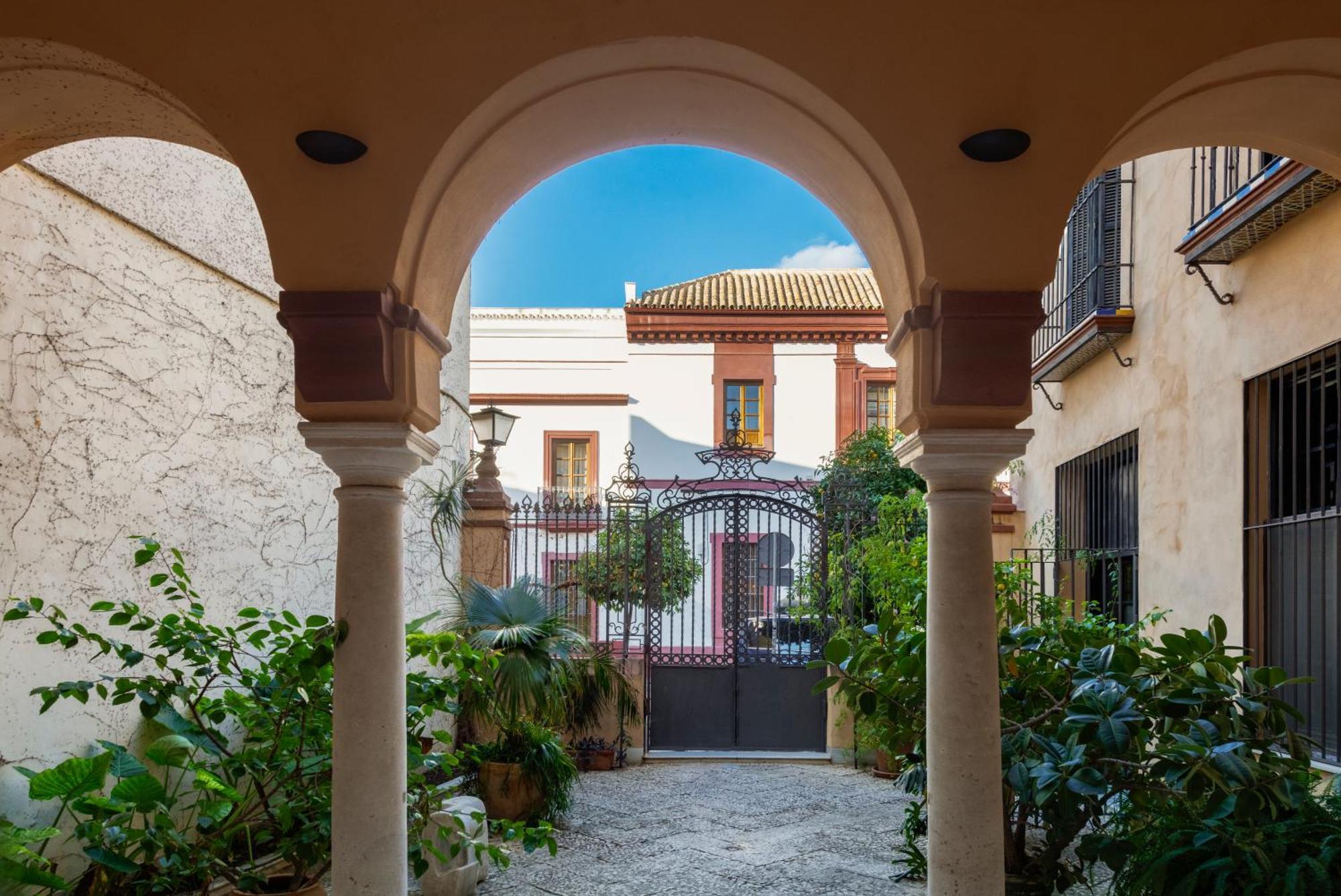 Misterhost Conde De Torrejon Lejlighed Sevilla Eksteriør billede